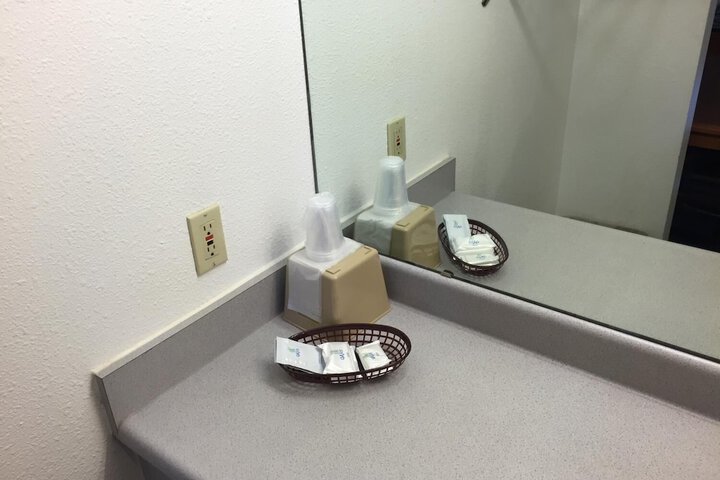 Room 32 of 52