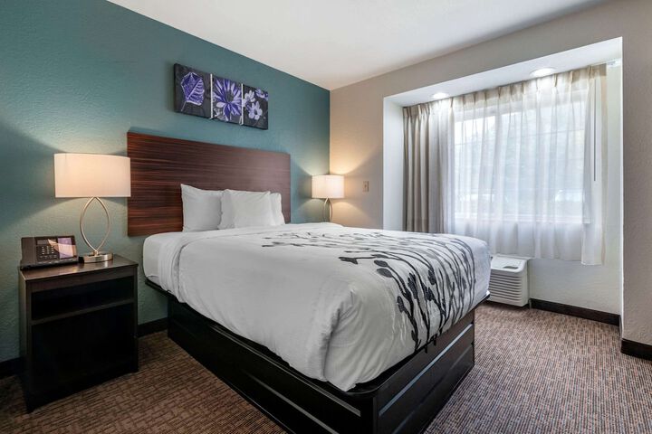Room 18 of 39