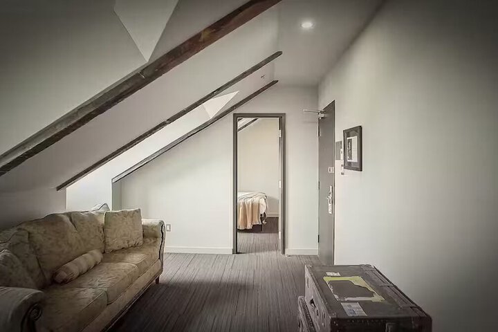 Room 70 of 110