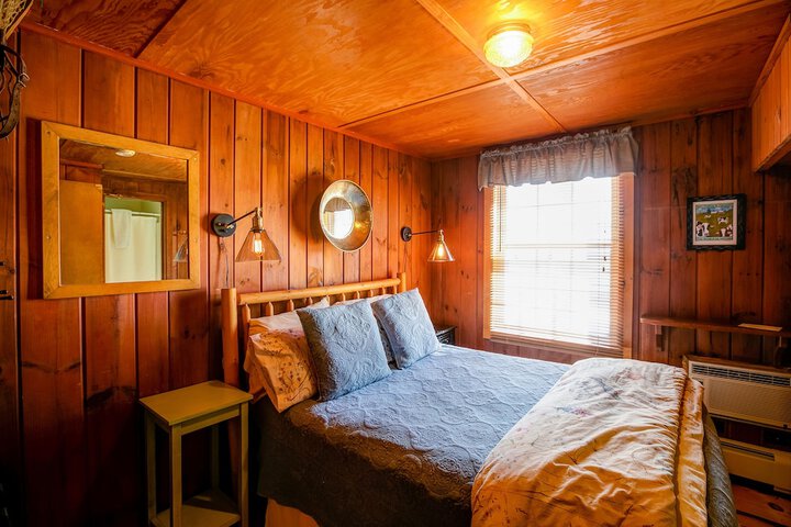 Room 42 of 54