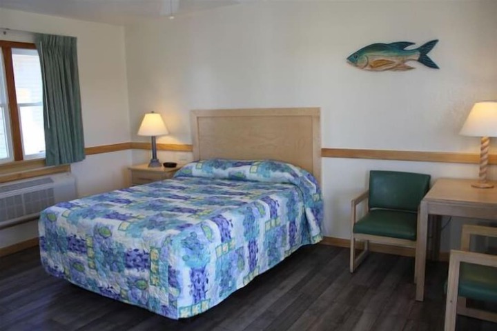 Pony Island Inn