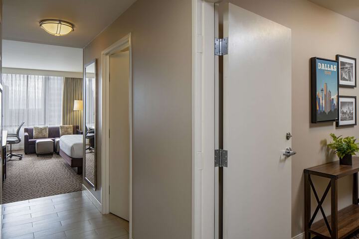 Room 51 of 82