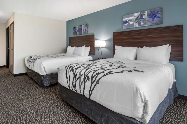 Room 18 of 31