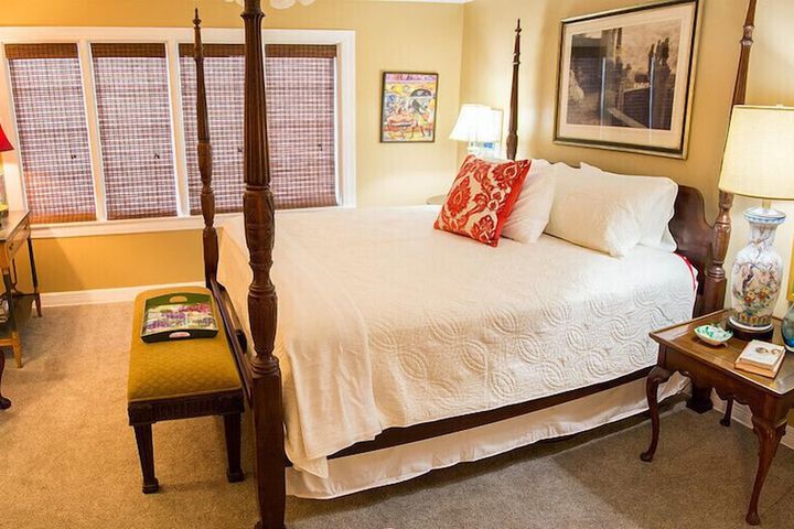 Stay Fairfield - Fairfield Place and Fairfield Manor Bed & Breakfast
