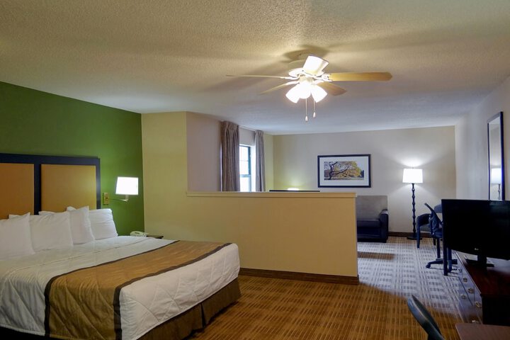 Room 13 of 45