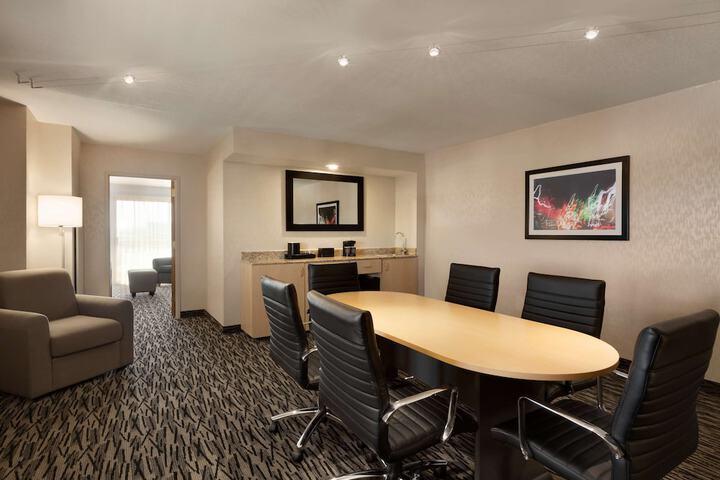 Room 42 of 76