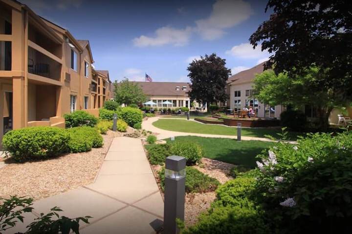 Courtyard by Marriott Lansing