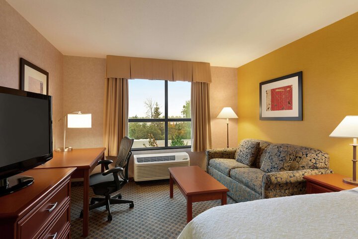 Room 13 of 34