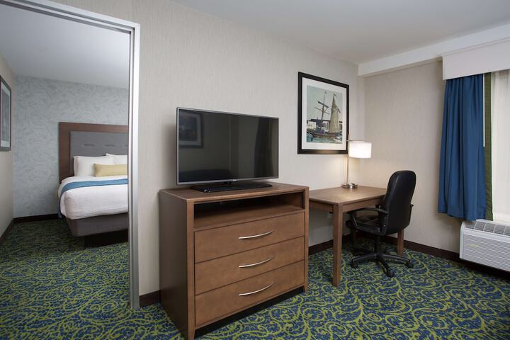 Room 12 of 52