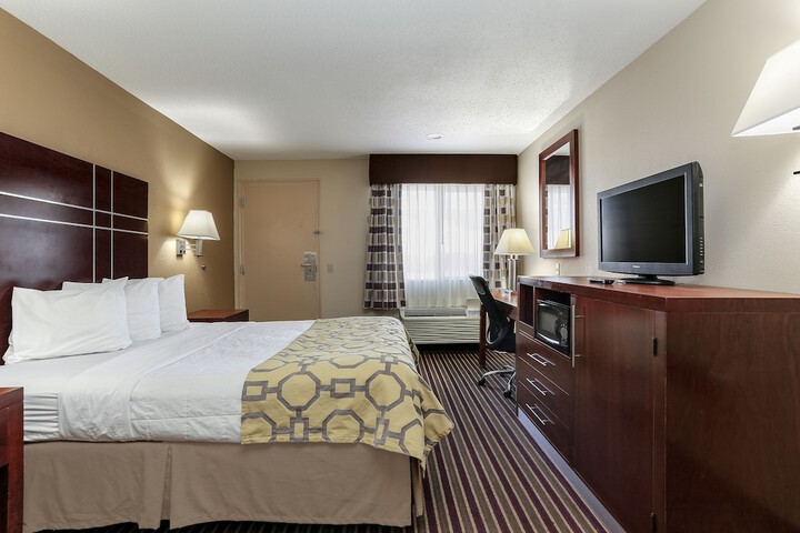 Room 14 of 38