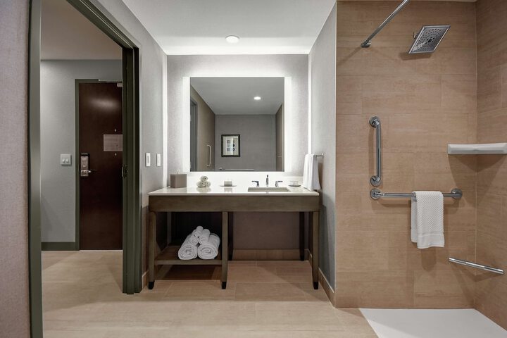Room 20 of 57