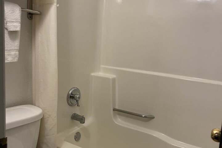 Quality Inn Mauston I-90