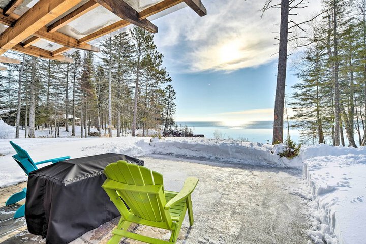 Office & Fire Pit: Waterfront Lake Superior Cabin!