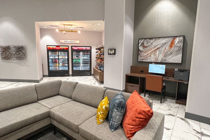 Business Center 117 of 118