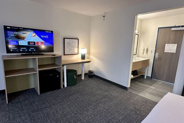 Room 26 of 58