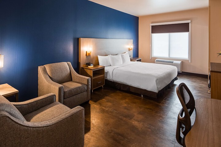 Room 15 of 26