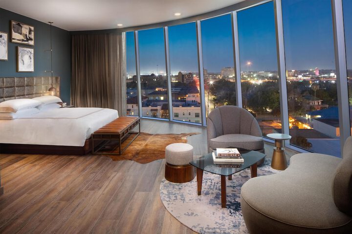Thompson San Antonio - Riverwalk by Hyatt