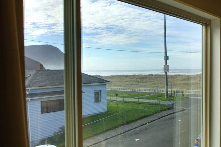Hi-Tide Oceanfront Inn