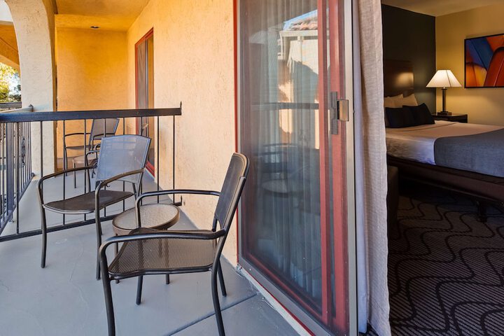 Best Western Plus Heritage Inn