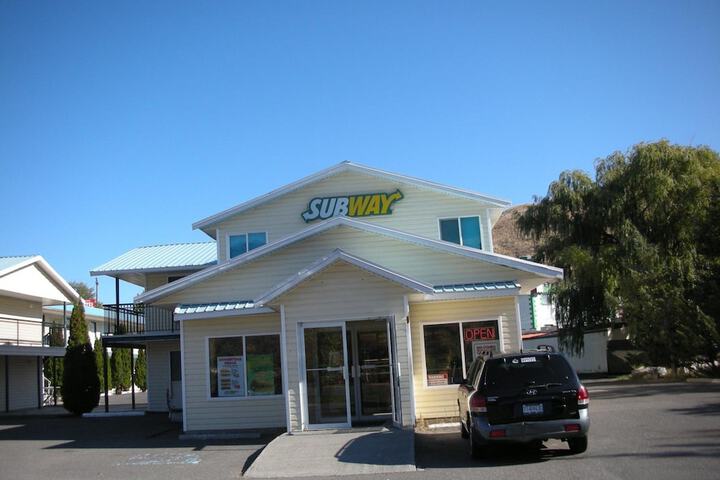 Hotel 10 of 55