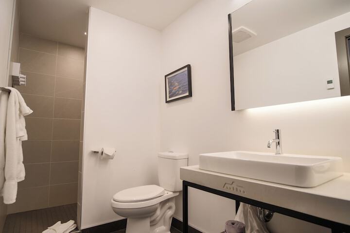 Room 42 of 130