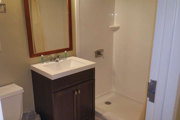 Room 4 of 15