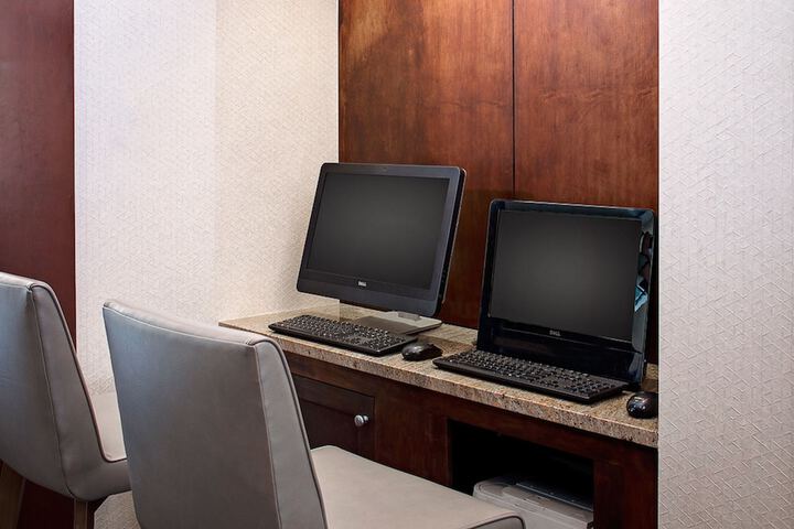 Business Center 29 of 30