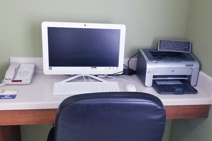 Business Center 30 of 30