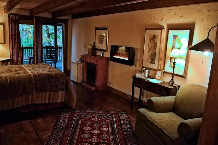 The Overlook Inn