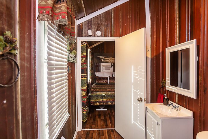Yowie Cabin