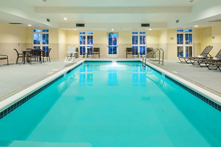 Pool 11 of 61