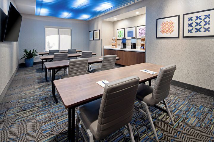 Holiday Inn Express Hotel & Suites Atascadero by IHG