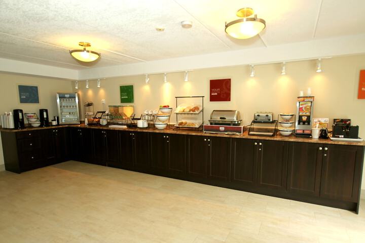 Breakfast/Coffee Service 29 of 31
