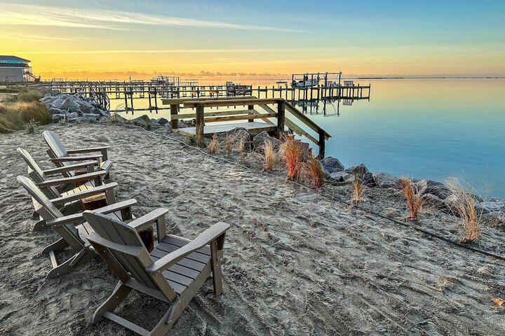 Waterview Home w / Sunset & Lighthouse Views