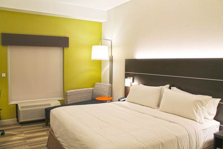 Room 39 of 63