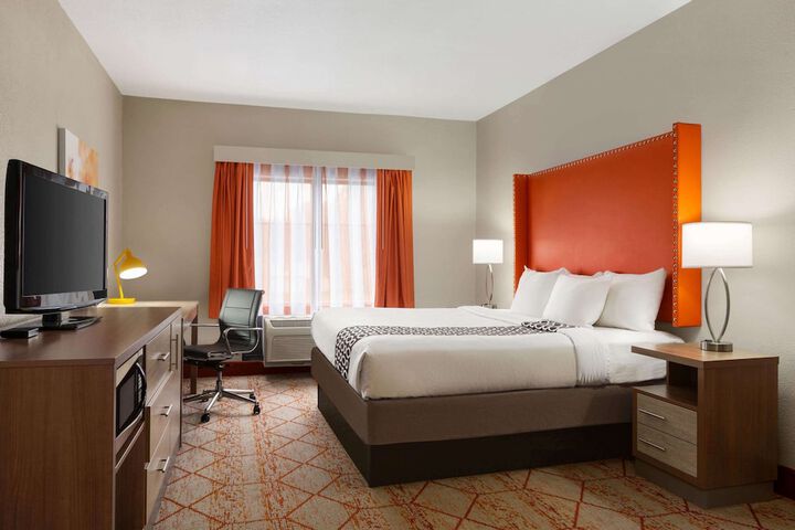 Room 13 of 27