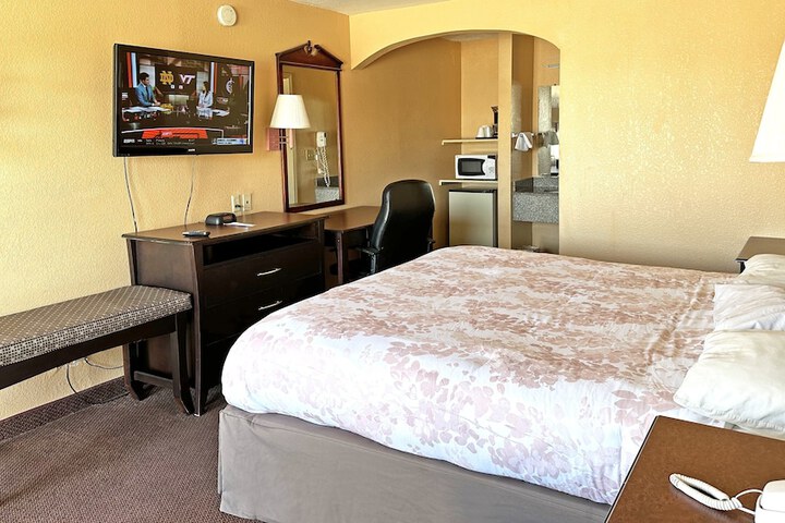 Room 18 of 51