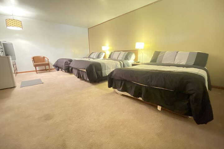 Room 48 of 81