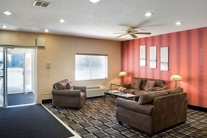 Hotel Interior 4 of 41