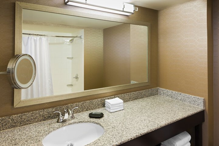 Room 10 of 19