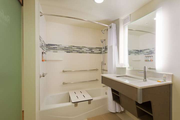 Room 20 of 43