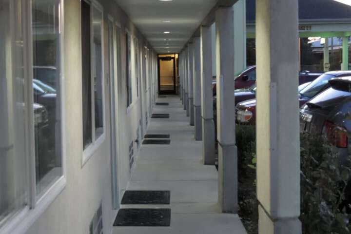 Ballroom/Hall 20 of 22
