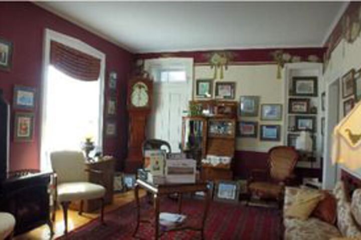 Artists Inn & Gallery