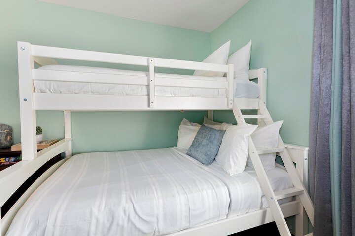 Breakwater Resort