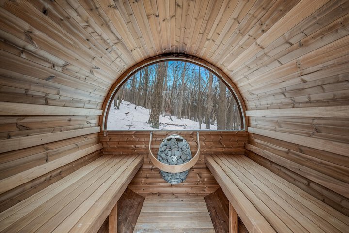 Mirror Villas - Modern Retreat with private hot tubs and mountain view