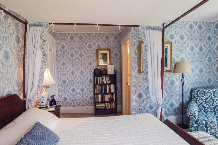 Room 42 of 84