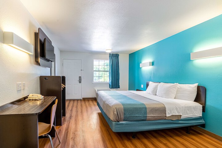 Room 22 of 30