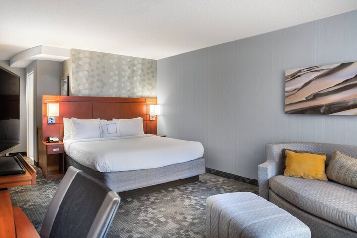 Courtyard Marriott Denton
