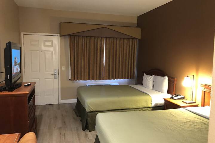 Room 10 of 26