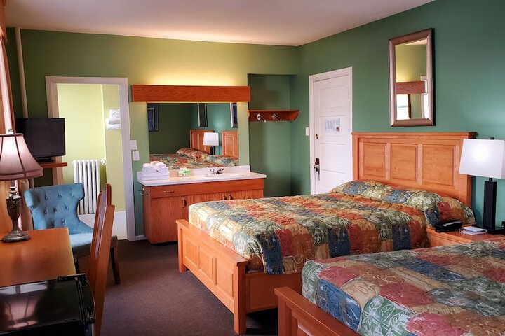 Room 110 of 140
